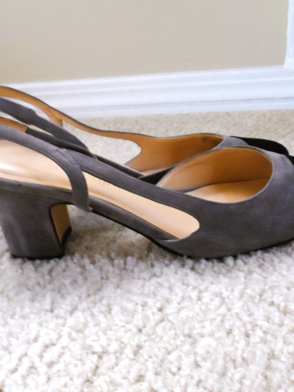 Ivanka Trump - two tone suede Block Heels size 8 - Picture 5 of 12